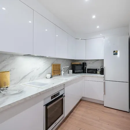 Апартаменты Very One Bedroom