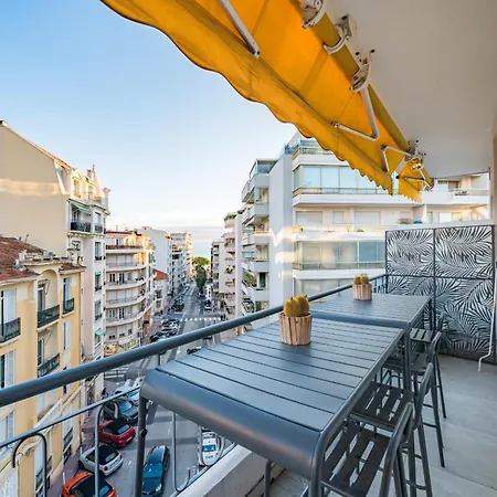 Апартаменты Very One Bedroom *