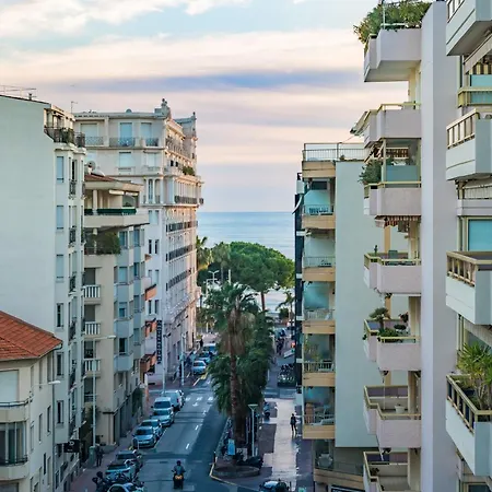 Апартаменты Very One Bedroom *